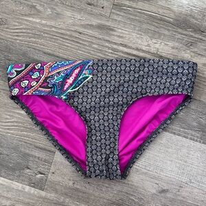 Title nine Pink and Black Bikini bottoms (S)